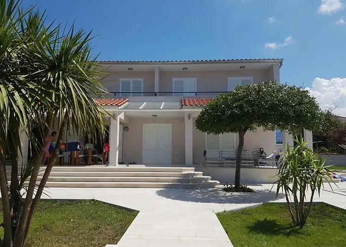 Birk krevet i doručak 3*