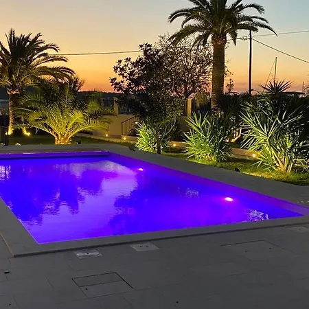 Birk فندق مبيت وإفطار