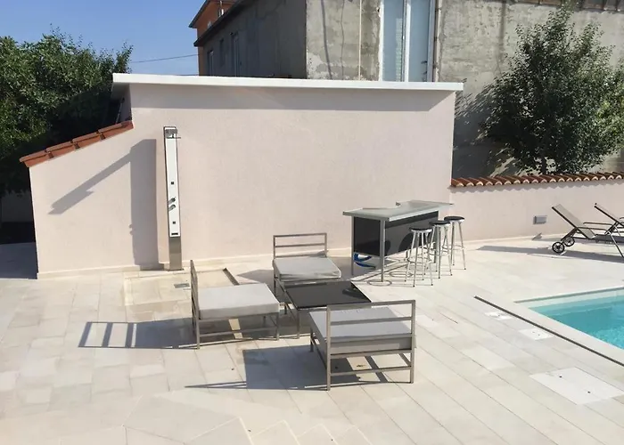 Birk ベッド・アンド・ブレックファスト 3*